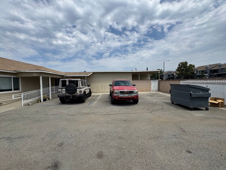 More Photos Of 757 E San Bernardino Rd, Covina Land For Lease