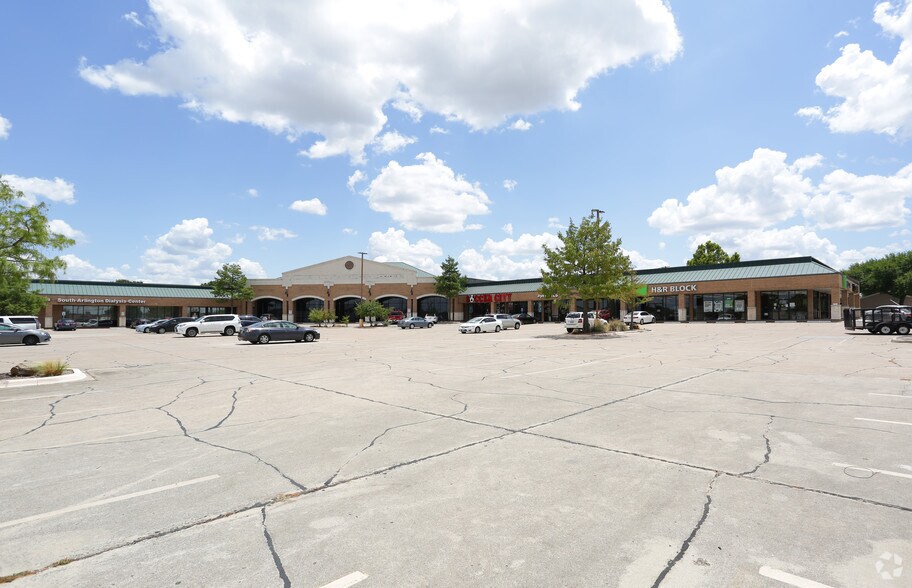 Primary Photo Of 3415 S Cooper St, Arlington Unknown For Lease