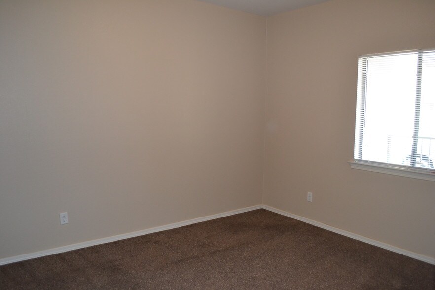 More Photos Of 9010 Betel Dr, El Paso Apartments For Sale