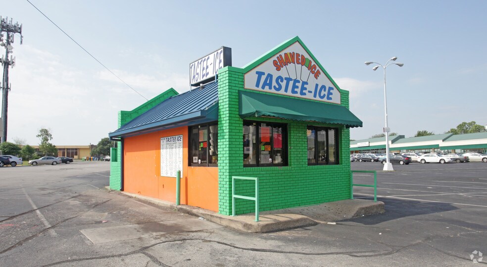 More Photos Of 1502-1540 New York Ave, Arlington Unknown For Lease