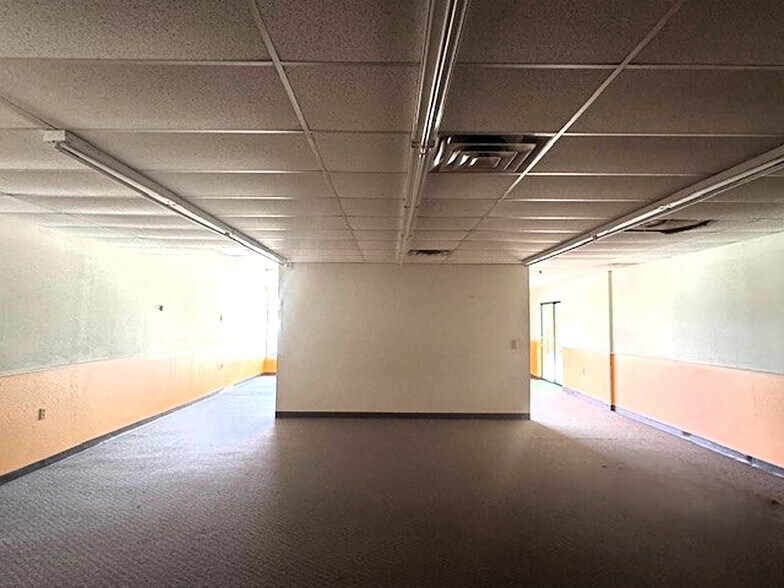 More Photos Of 1636 SW 134th St, Oklahoma City Storefront For Lease