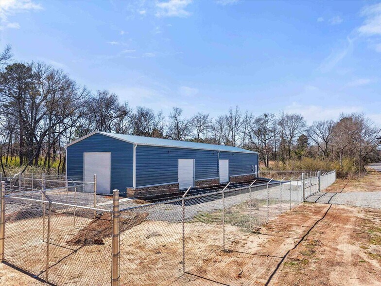 More Photos Of 1067 S Old Hwy 135, Kilgore Flex For Sale