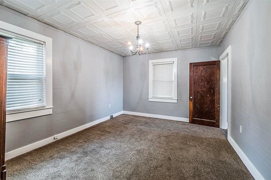 More Photos Of 1128 Magnolia St, Bowling Green Office Residential For Sale