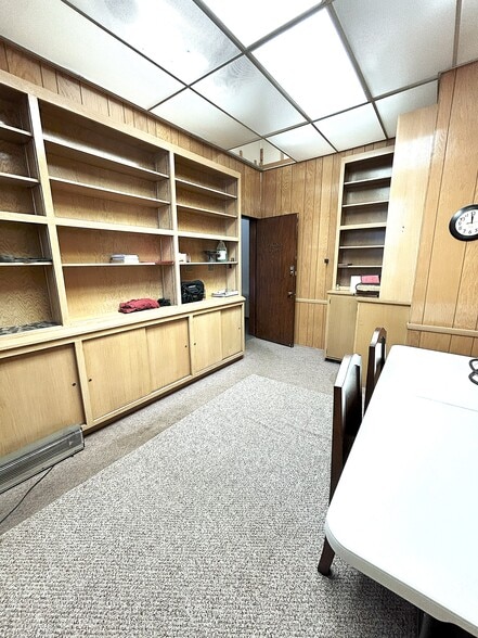 More Photos Of 1900 Oak Park Ave, Berwyn Religious Facility For Sale