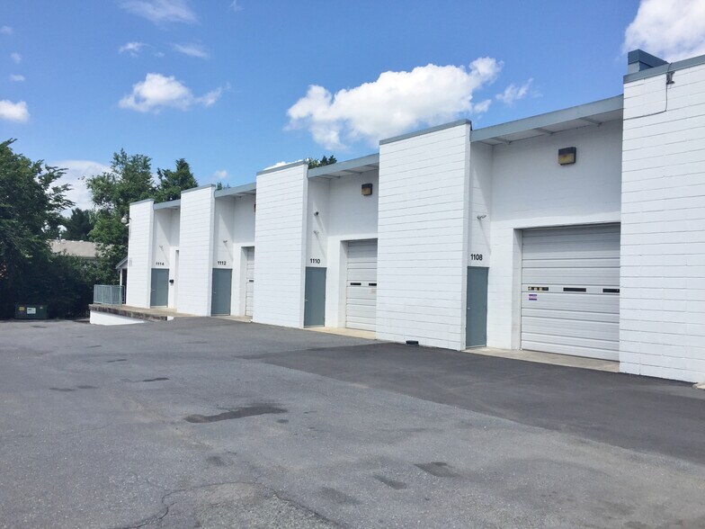 More Photos Of 1100-1146 Taft St, Rockville Warehouse For Lease