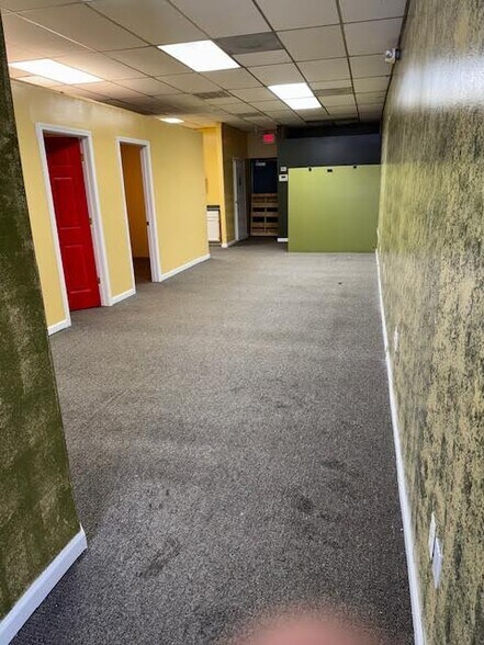 More Photos Of 43615-43695 Michigan Ave, Canton Township Unknown For Lease