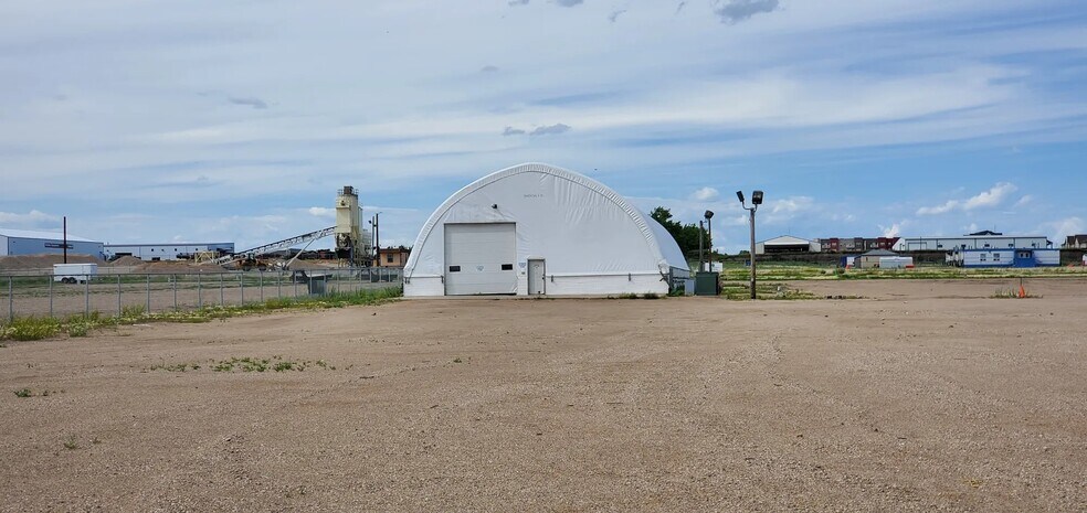 More Photos Of 8116 61st St NW, Stanley Service For Lease