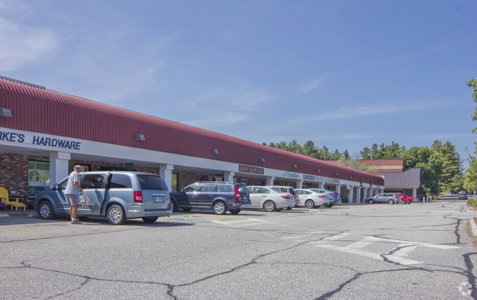 More Photos Of 257-277 Newport Rd, New London Freestanding For Lease