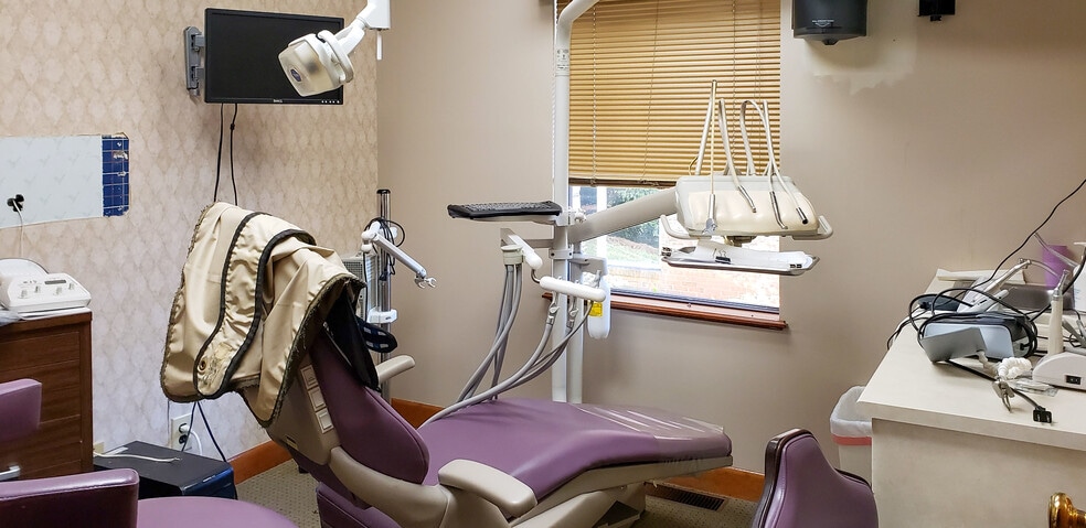 More Photos Of 1949 Thomson Dr, Lynchburg Medical For Lease