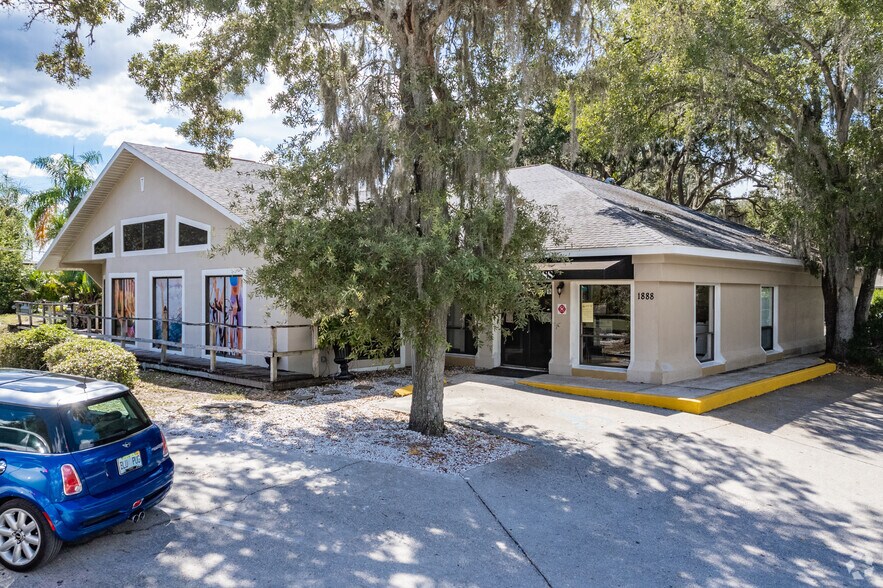 More Photos Of 1888 S Pinellas Ave, Tarpon Springs Loft Creative Space For Lease