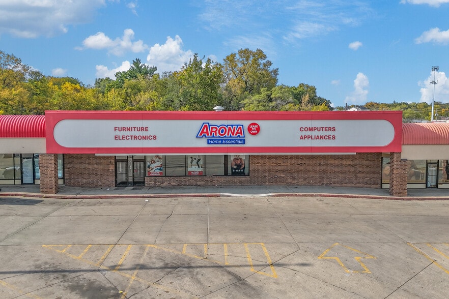 Primary Photo Of 3430 Martin Luther King Jr Pky, Des Moines General Retail For Lease