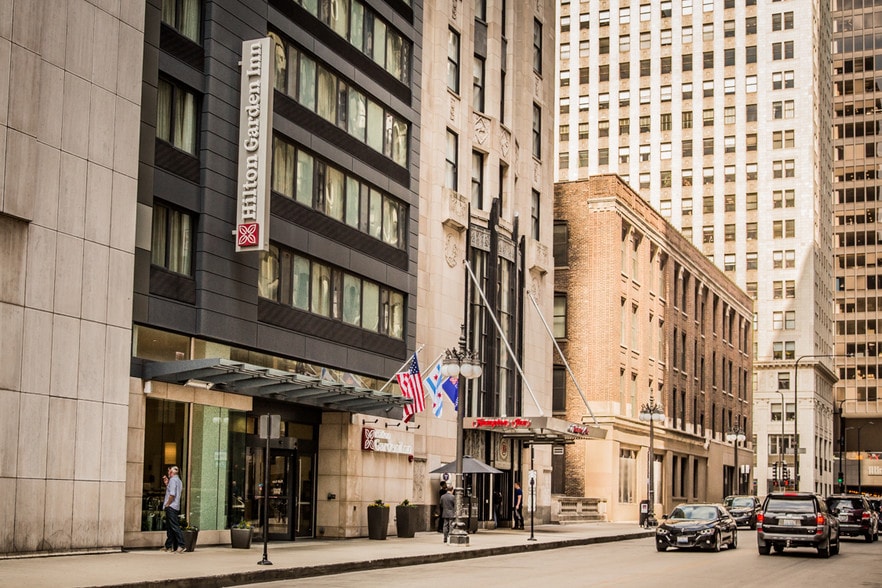 More Photos Of 66 E Wacker Pl, Chicago Hotel For Lease