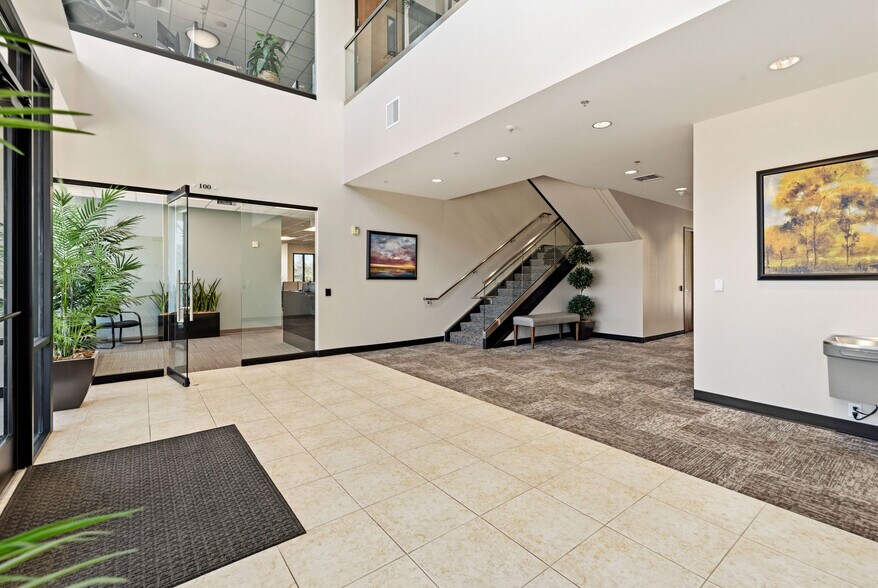 More Photos Of 9017 S Riverside Dr, Sandy Office For Lease