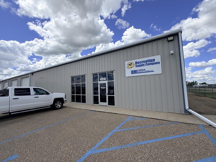 More Photos Of 4314 Centurion Dr, Bismarck Warehouse For Sale