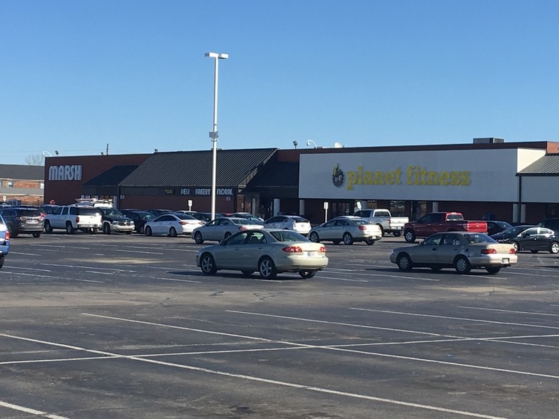 More Photos Of 7349-7481 N Shadeland Ave, Indianapolis Unknown For Lease