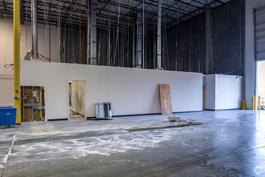 More Photos Of 8475 NW Automation Dr, Concord Warehouse For Lease