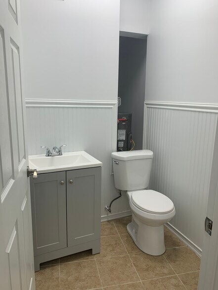 More Photos Of 201-205 Broad St, Elizabeth Storefront Retail Office For Lease