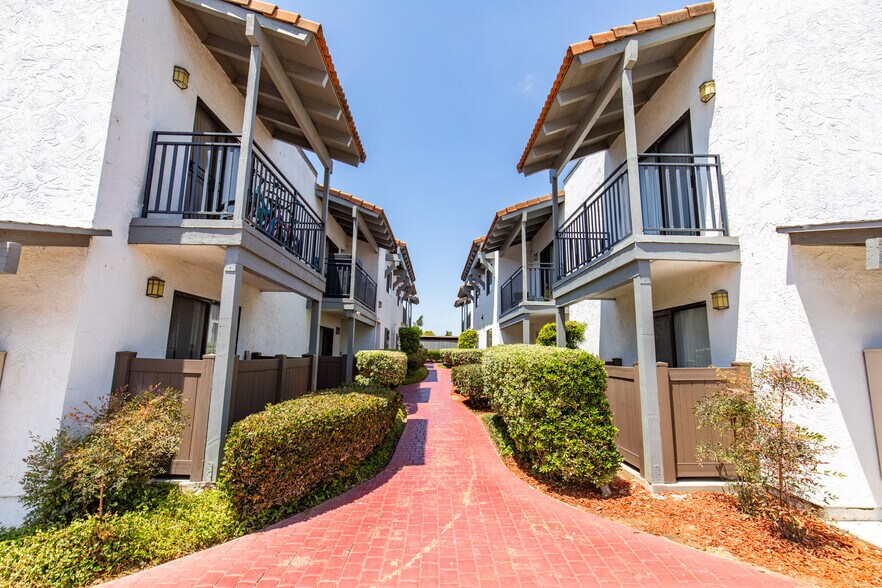 More Photos Of 1035 4th Ave, Chula Vista Apartments For Sale