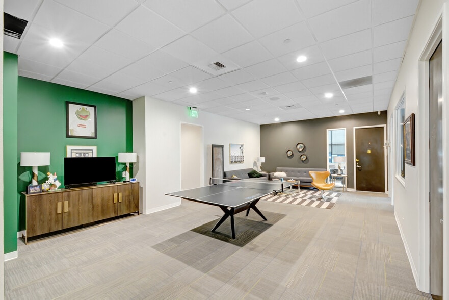 More Photos Of 4501 E La Palma Ave, Anaheim Loft Creative Space For Lease