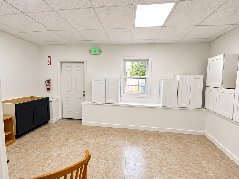 More Photos Of 1205 Crain Hwy N, Glen Burnie Storefront Retail Office For Sale