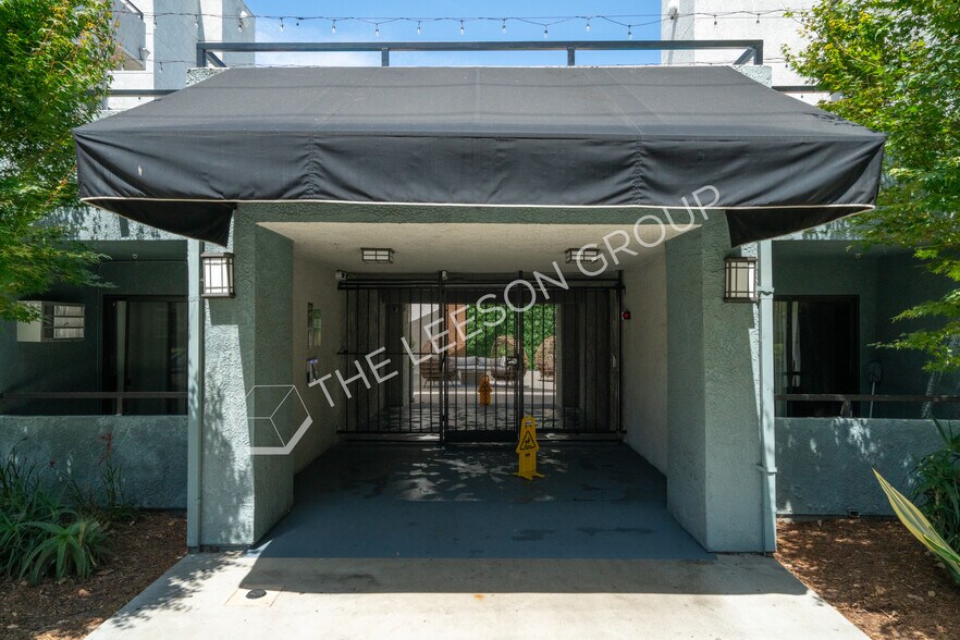 More Photos Of 1722 N Bush St, Santa Ana Apartments For Sale
