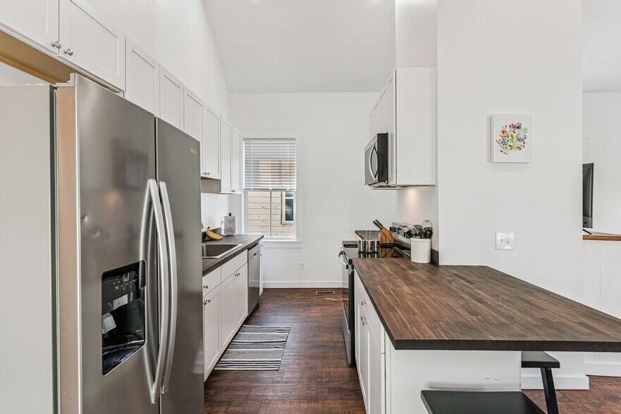 More Photos Of , Brunswick Specialty For Sale