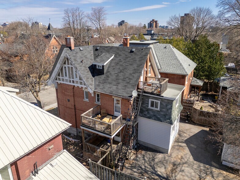 More Photos Of 84 Fourth Av, Ottawa Apartments For Sale