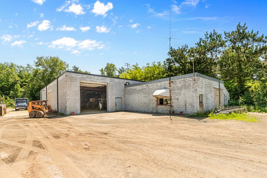 More Photos Of 8303 216th St N, Forest Lake Warehouse For Sale
