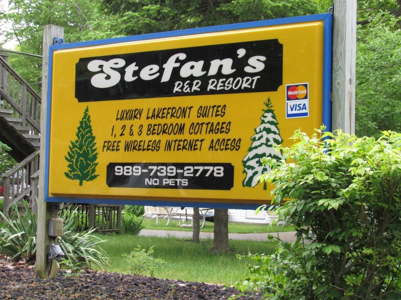 More Photos Of 4497 S US Highway 23, Greenbush Hotel For Sale