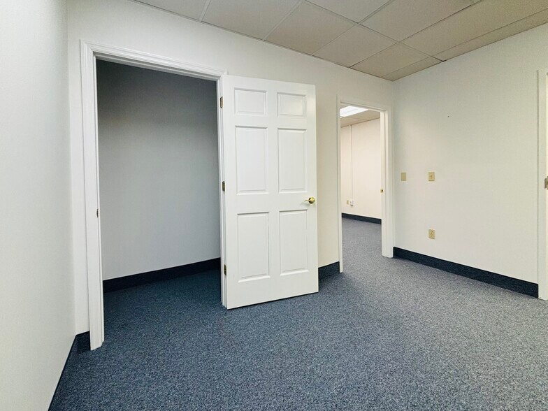 More Photos Of 789 Main St, Great Barrington Medical For Sale