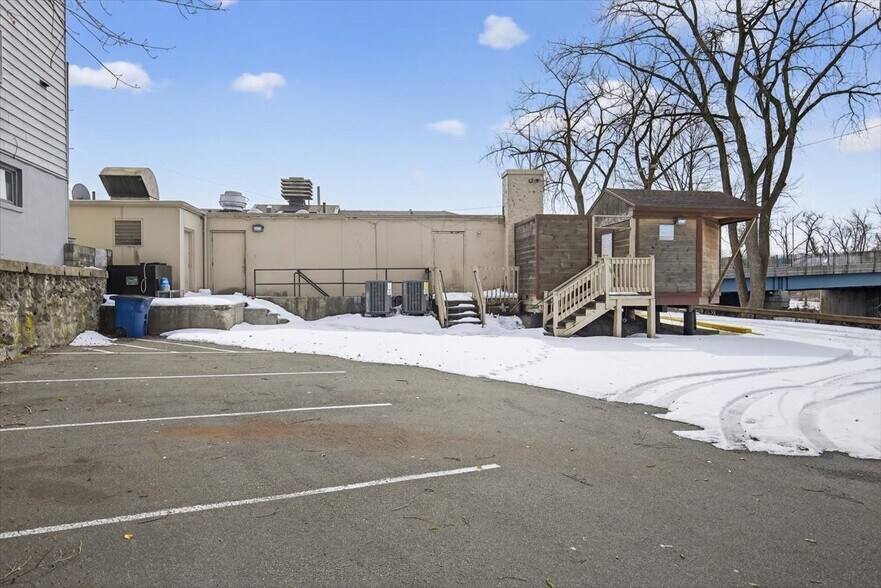 More Photos Of 5 Main St, Derby Restaurant For Sale