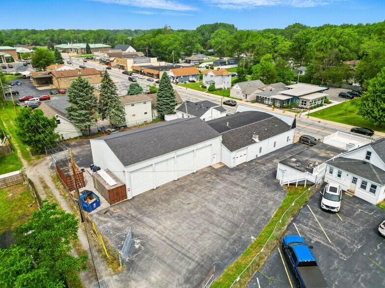 More Photos Of 137 E Joliet St, Schererville Office For Sale