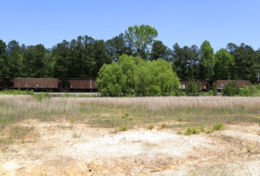 More Photos Of 71 Busch Dr, Lagrange Warehouse For Lease