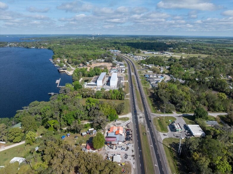 More Photos Of 337 S US Highway 17, East Palatka General Retail For Sale