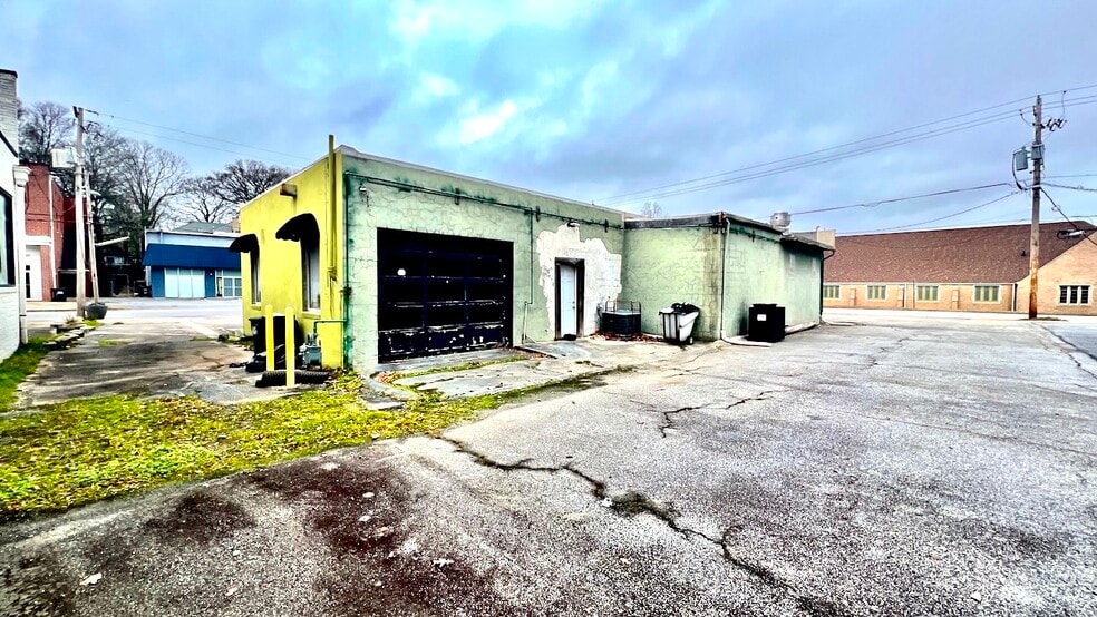 More Photos Of 2824 Church St, Atlanta Freestanding For Sale