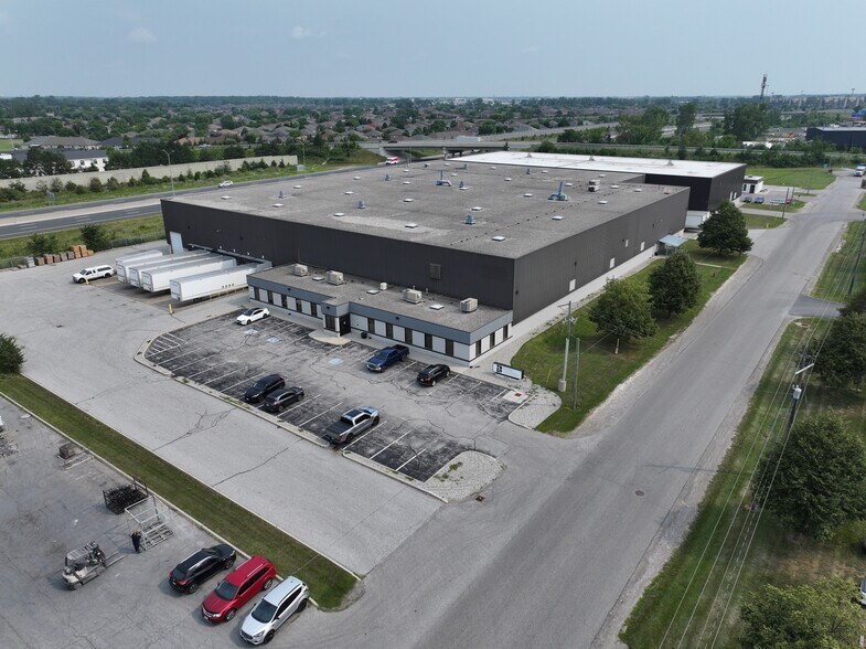 More Photos Of 5265 Outer Dr, Tecumseh Industrial For Lease