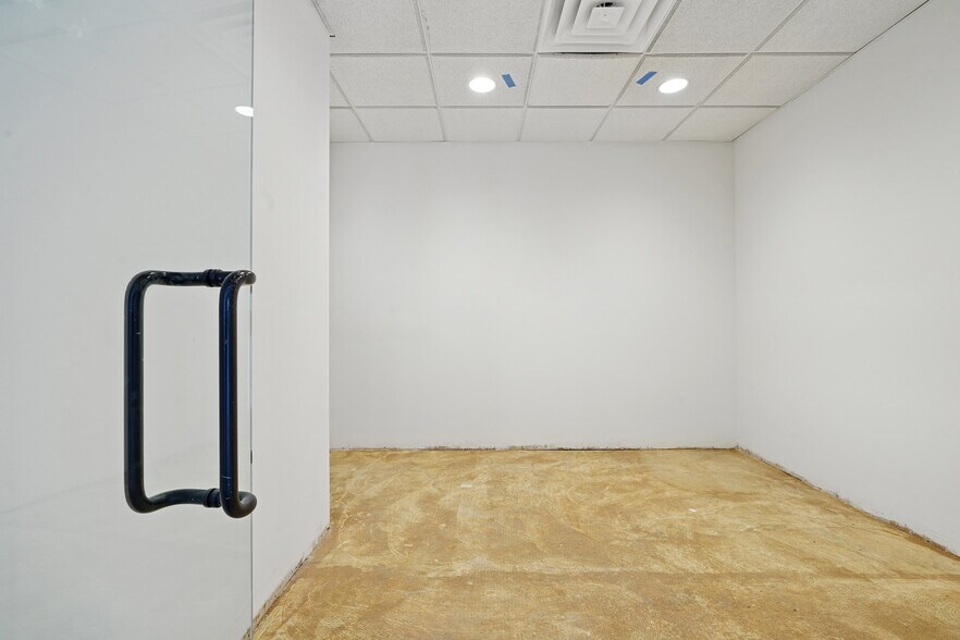 More Photos Of 2740 NJ-10 Suite #201, Morris Plains Office For Sale