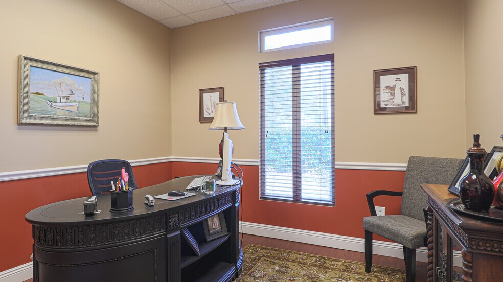 More Photos Of 2550 Marshall Rd, Biloxi Medical For Sale