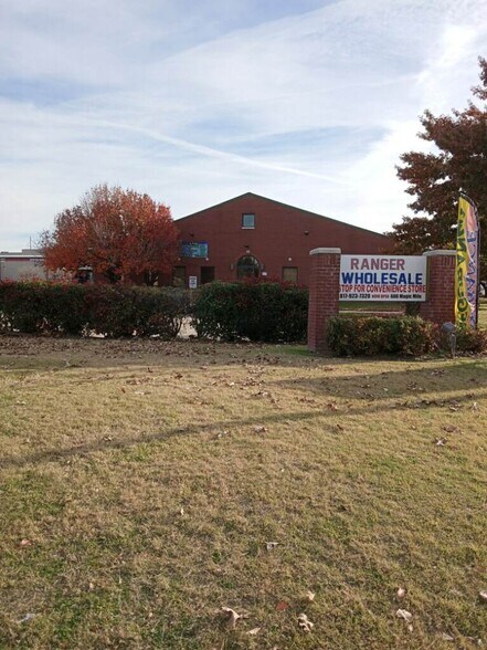 Primary Photo Of 2101 Randol Mill rd, Arlington Office For Sale