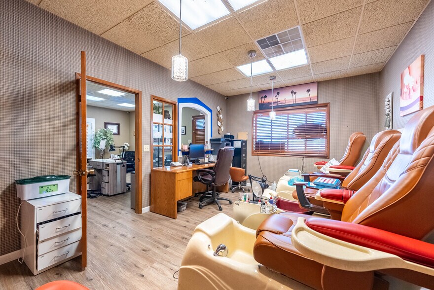 More Photos Of 4231 US Highway 86, Brawley Medical For Sale