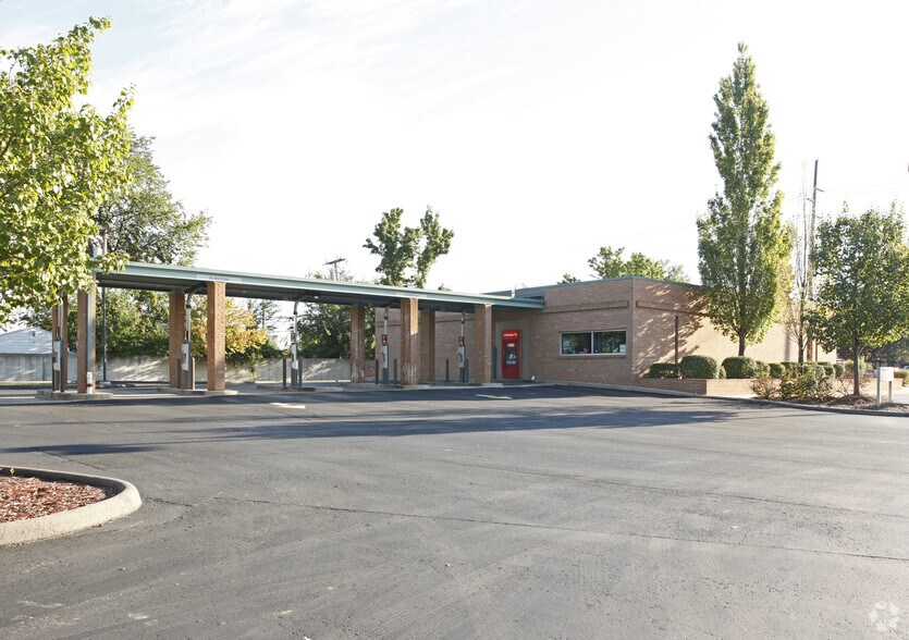 More Photos Of 6071 Middlebelt Rd, Garden City Bank For Sale