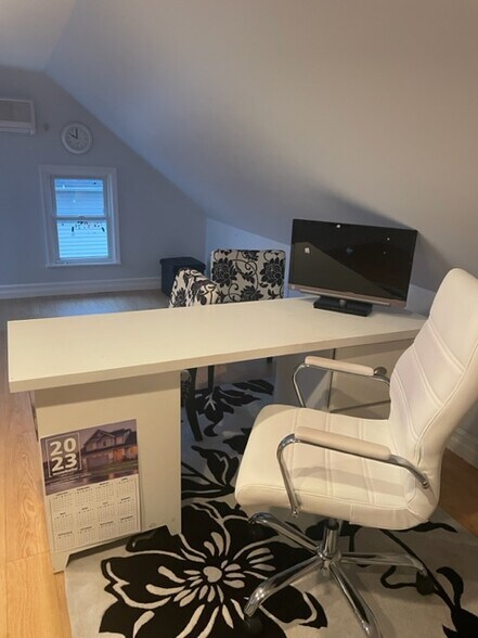 More Photos Of 280 W Main St, Sayville Office For Sale