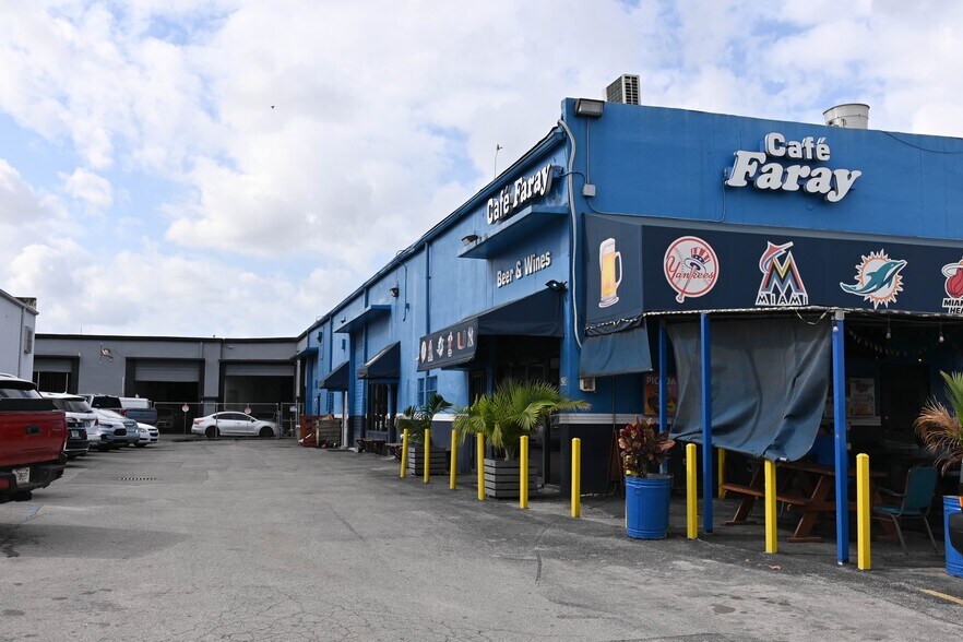 More Photos Of 4200-4250 NW 72nd Ave, Miami Warehouse For Lease