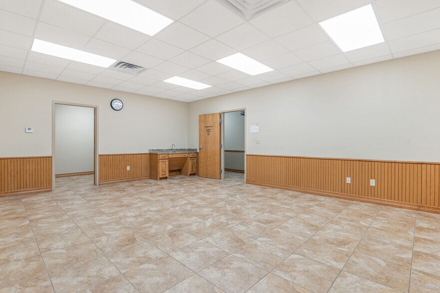 More Photos Of 2753 SH 322 Hwy, Longview Office Residential For Lease