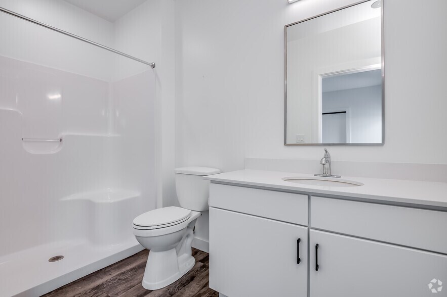 More Photos Of 155 Jackson St, Oshkosh Apartments For Lease