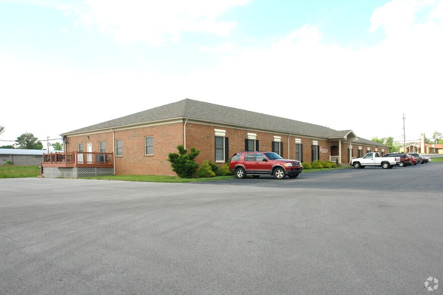 More Photos Of 2818 Grant Line Rd, New Albany Office For Lease