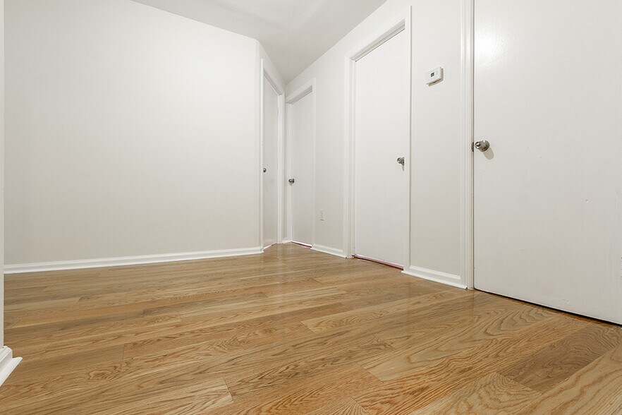 More Photos Of 16 Weldon St, Jersey City Multifamily For Sale