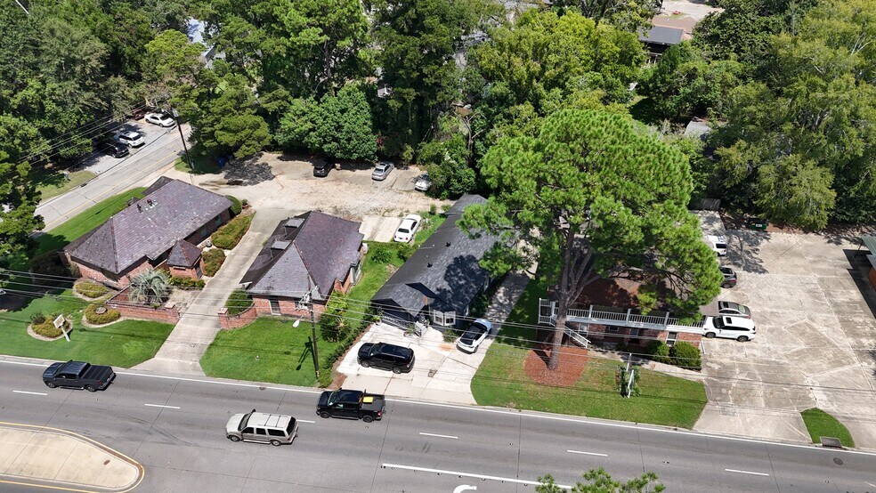 More Photos Of 729 S Acadian Thruway, Baton Rouge Office Residential For Sale