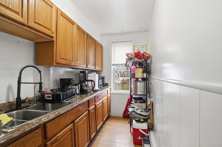 More Photos Of 17 Ledge St, Providence Apartments For Sale