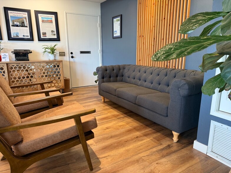 More Photos Of 2734 E Broadway, Long Beach Loft Creative Space For Sale